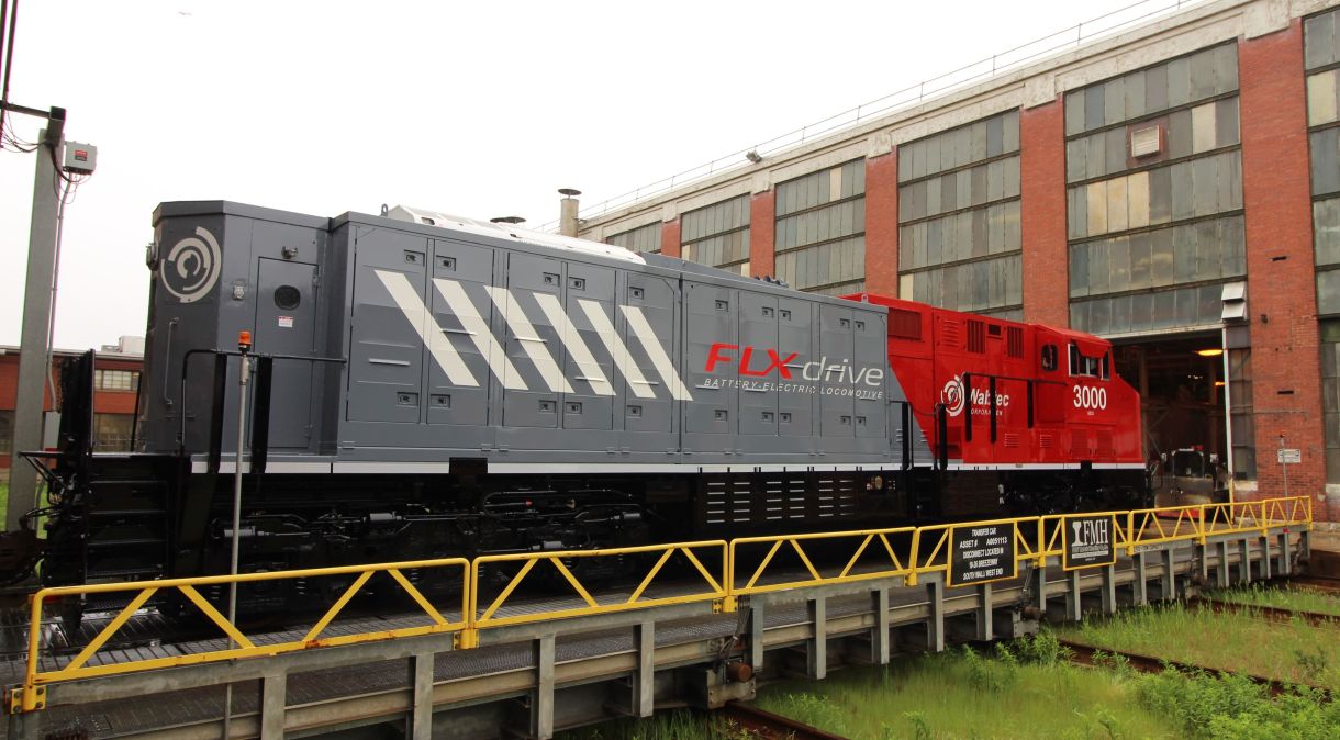 Três locomotivas serão usadas na Estrada de Ferro Carajás (EFC), na qual circula o maior trem de transporte de minério de ferro do mundo