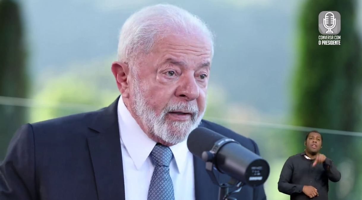 O presidente Luiz Inácio Lula da Silva (PT) durante entrevista para o programa "Conversa com o Presidente", nesta terça-feira (4).