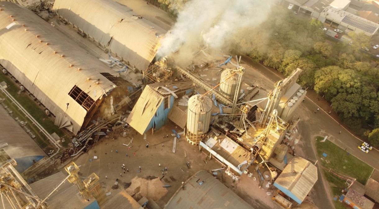 Explosão em unidade da cooperativa agroindustrial C.Vale no Paraná deixou 9 mortos e 11 feridos