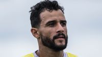 Cruzeiro rescinde contrato do atacante Henrique Dourado