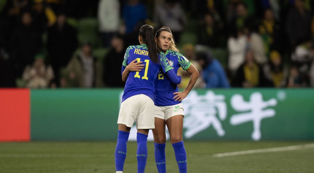 Jogadoras do Brasil lamentam a eliminação precoce