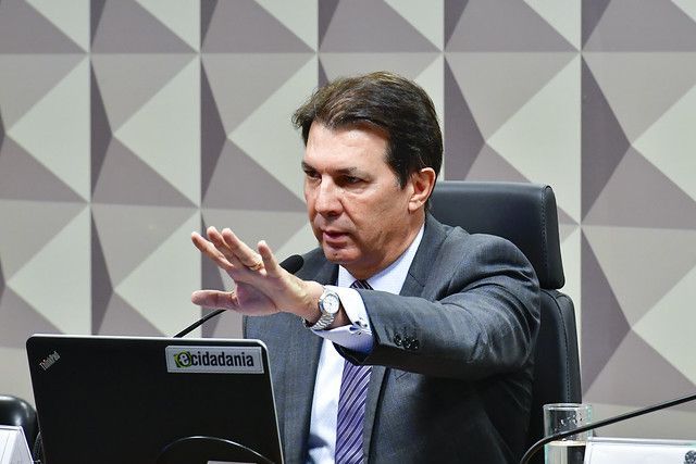Deputado Arthur Maia (União-BA) se queixa de falta de acordo entre governistas e oposição