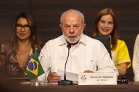 De olho em investimentos, Lula fala sobre novo PAC com sultão petroleiro líder da COP28