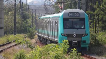 Privatizada e sob a responsabilidade da concessionária ViaMobilidade, linha de trem teve a circulação interrompida entre oito estações nesta terça (3)