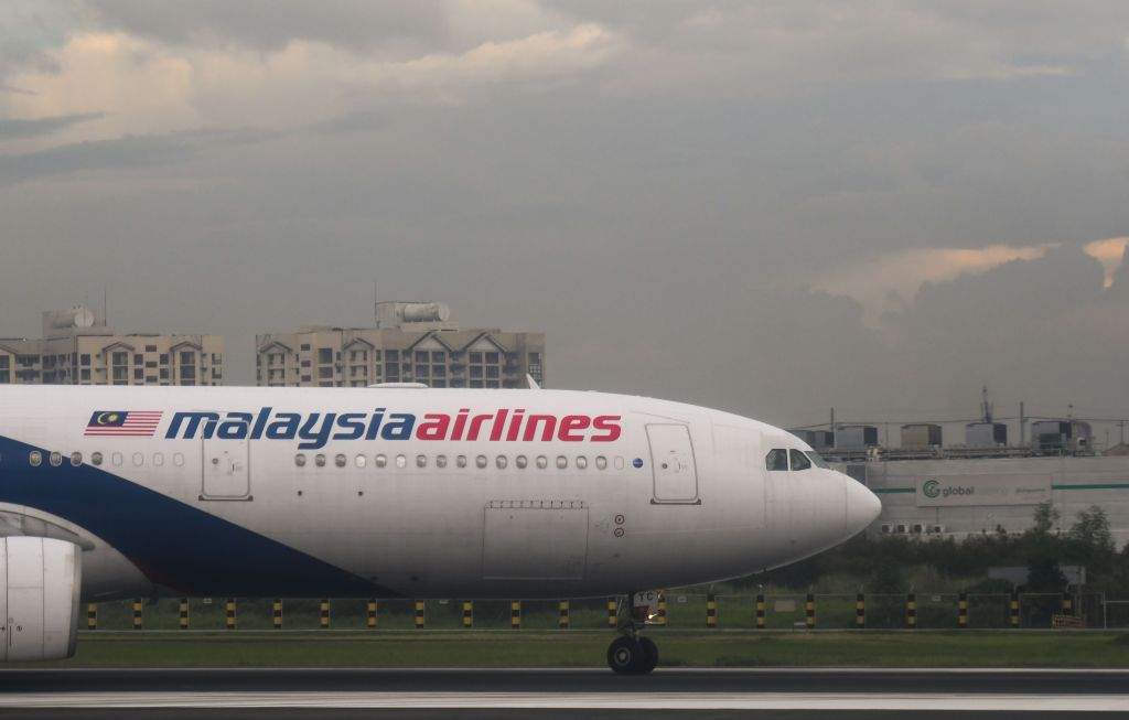 Avião da Malaysia Airlines no Aeroporto Internacional Manila Ninoy Aquino, em julho de 2019, nas Filipinas