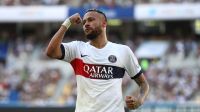 Neymar se transferiu para o PSG lesionado em 2017, diz jornal