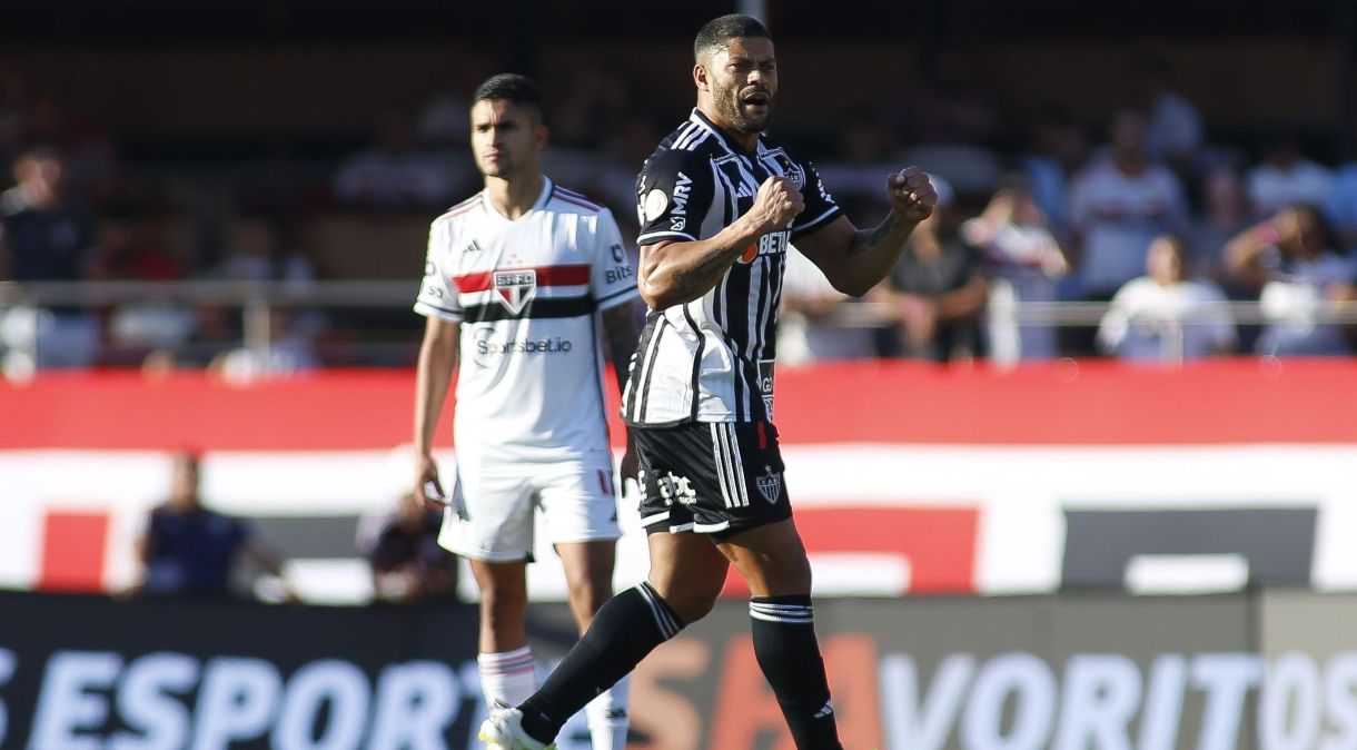 Hulk comemora o primeiro gol do Atlético-MG sobre o São Paulo no Morumbi