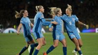 Inglaterra supera a Austrália e decide título da Copa contra a Espanha