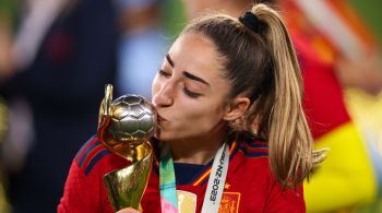 Olga Carmona, autora do gol do título contra a Inglaterra, concedeu entrevista a um programa de TV espanhol