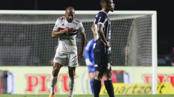 Atacante do São Paulo marcou o segundo gol da vitória 