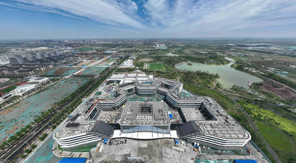 Prédios de escritórios estão em construção no principal distrito urbano da Nova Área de Xiong'an, uma cidade totalmente nascida da visão do líder chinês Xi Jinping
