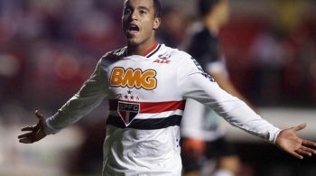 Retorno do meia-atacante tricolor acontece após 11 anos; jogador foi campeão da Sul-Americana em 2012