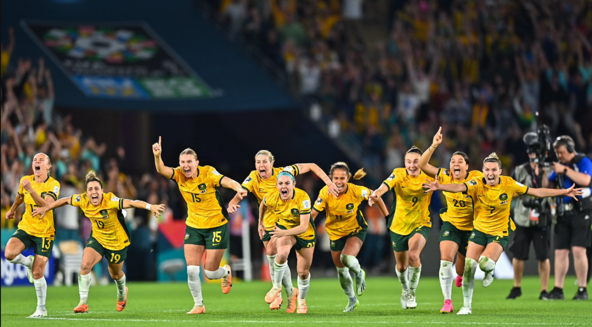 Matildas fazem história dentro e fora de campo: Austrália nunca esteve em um semifinal de Copa e australianos nunca gostaram tanto de futebol