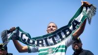 Coritiba confirma contratação de Slimani, maior artilheiro da Argélia; veja lances