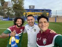 Jogadores do Fluminense se encontram com Riquelme antes de jogo na Libertadores