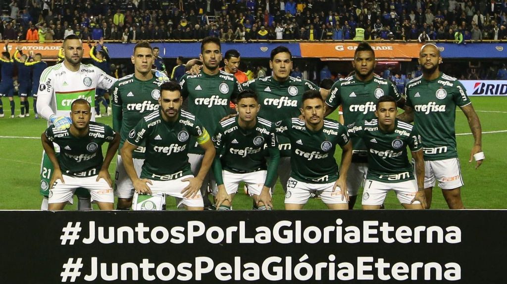 O time do Palmeiras, em jogo contra o Boca Juniors, durante partida valida pelas semi finais (ida), da Copa Libertadores, no Estádio La Bombonera.