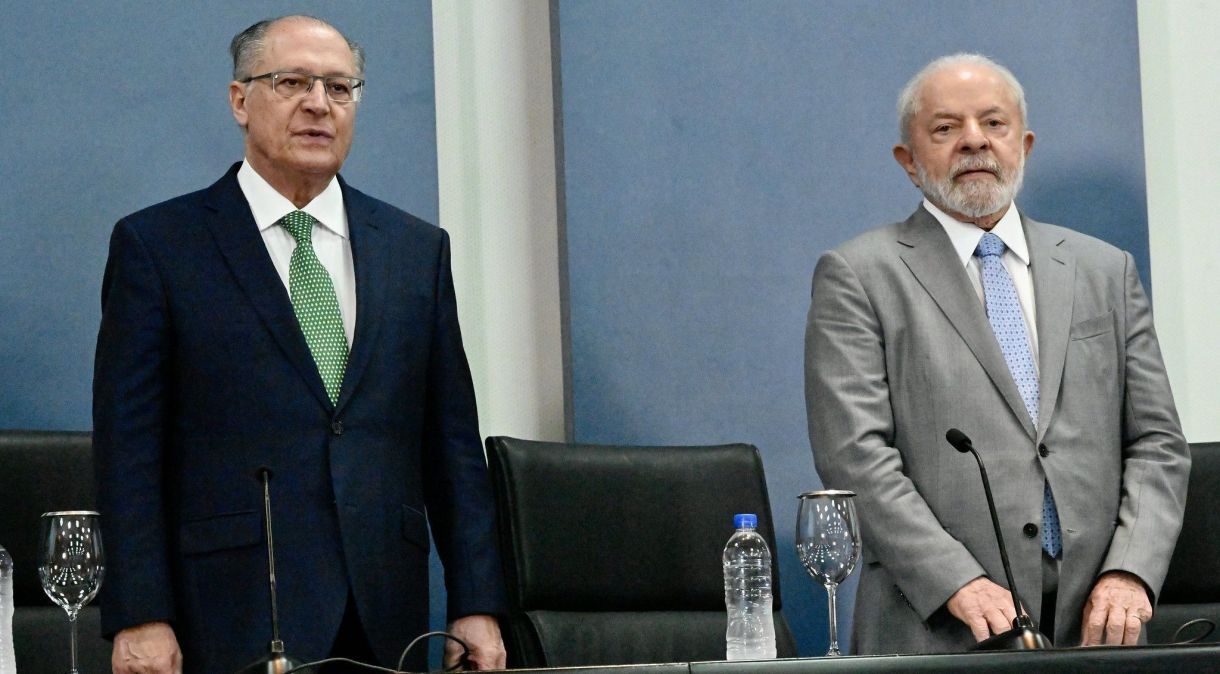O vice-presidente Geraldo Alckmin (PSB) e o presidente Luiz Inácio Lula da Silva (PT) durante evento em Brasília