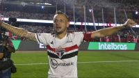 Presidente do São Paulo revela futuro de Rafinha no Tricolor