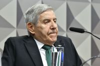 Heleno diz que GSI existe para “manter equilíbrio entre instituições nacionais”