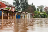 Temporais e queda de granizo voltam a ameaçar a região Sul nesta terça-feira (12)