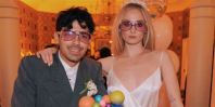 Joe Jonas fala sobre divórcio com Sophie Turner durante show: “Semana difícil”