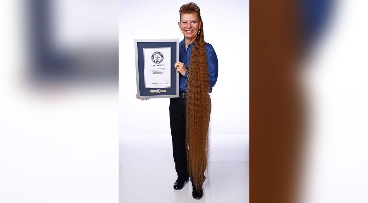 Tami Manis tem o mullet feminino mais longo do mundo, com cerca de 1,73 m