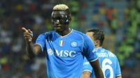 Atacante do Napoli supera Salah e é eleito Jogador Africano do Ano