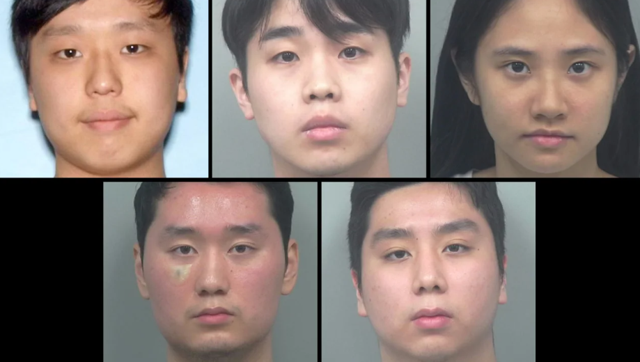 Na linha superior, a partir da esquerda, estão os suspeitos Eric Hyun, Gawom Lee e Hyunji Lee. Na linha inferior estão Joonho Lee, à esquerda, e Juoonhyum Lee. Um sexto suspeito, um menor de idade, não aparece na foto