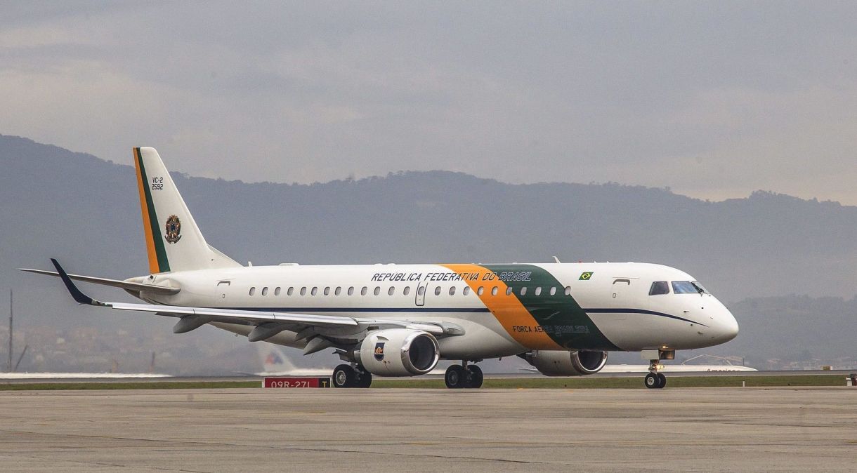 Avião VC-2 da Força Aérea Brasileira fará o resgate de brasileiros em Israel