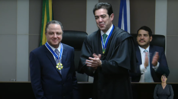 Ministro emérito do STF Ricardo Lewandowski, jornalista Jânio de Freitas e outros também foram condecorados com o Grande-Colar do Mérito