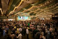 Oktoberfest Blumenau é retomada nesta quarta-feira (11) após enchentes