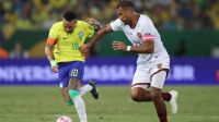 Torcedor joga pipoca em Neymar após empate entre Brasil e Venezuela; veja