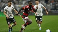 Corinthians busca empate contra o Flamengo na Neo Química Arena