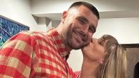 Taylor Swift e Travis Kelce viram fantasia de Halloween e jogador dá dica