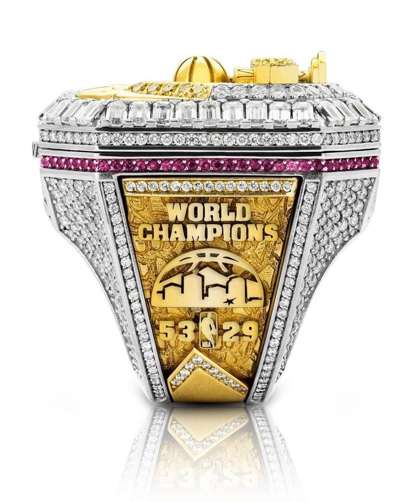O anel de campeão foi feita pela Jason's Jewelry e entregue ao Denver Nuggets