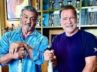 Arnold Schwarzenegger conta que ele e Sylvester Stallone tentaram se sabotar no auge de suas carreiras