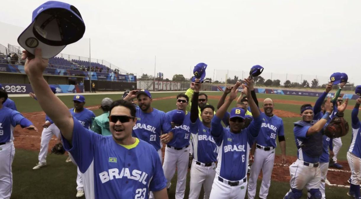 Brasil vence Cuba no beisebol
