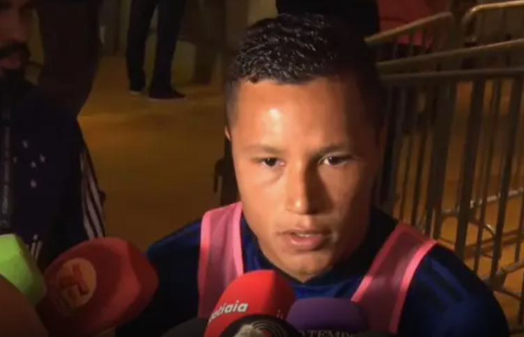 Marlon concedeu entrevista na zona mista após empate do Cruzeiro