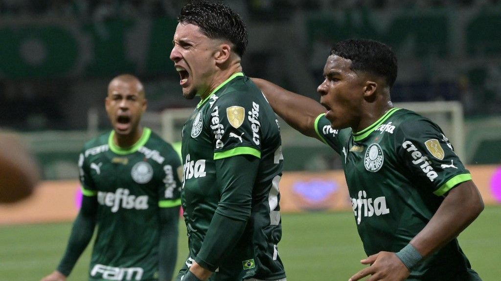 Piquerez comemora o gol do empate do Palmeiras no Allianz Parque