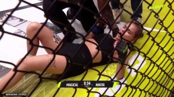 Gosia Magical, de 50 anos, e Nikita, de apenas 19, estiveram no octógono pelo Clout MMA