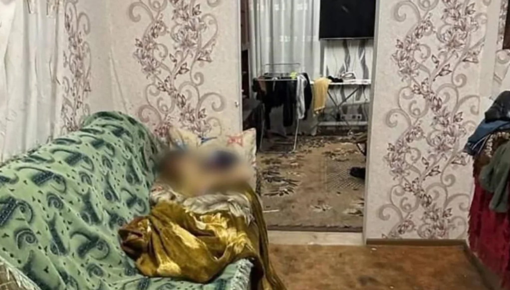 Pessoa encontrada morta em uma casa na cidade de Volnovakha, ocupada pela Rússia, na região oriental de Donetsk, na Ucrânia