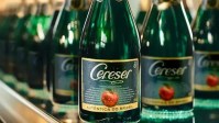 Anvisa suspende venda e comunica recolhimento de lotes de Sidra Cereser por cacos de vidro