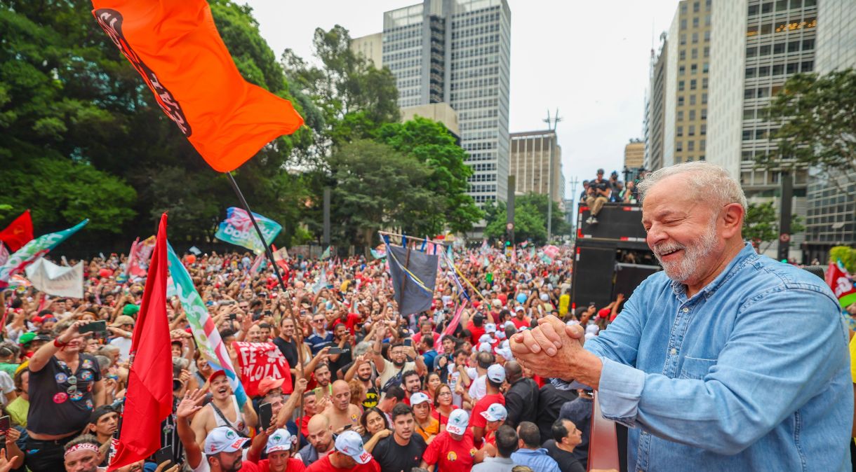 29.10.2022 – O então candidato Luiz Inácio Lula da Silva na avenida Paulista durante a campanha presidencial de 2022
