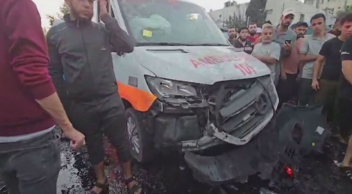 Israel disse que extremistas do Hamas estavam na ambulância; ministro da Saúde de Gaza disse que veículo estava com feridos