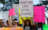 Eleitores de Ohio devem aprovar direito constitucional ao aborto, projeta CNN