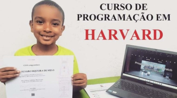 Adriano Álvaro de Melo, de 7 anos, tem o diploma em programação e agora sonha em estudar desenvolvimento de jogos