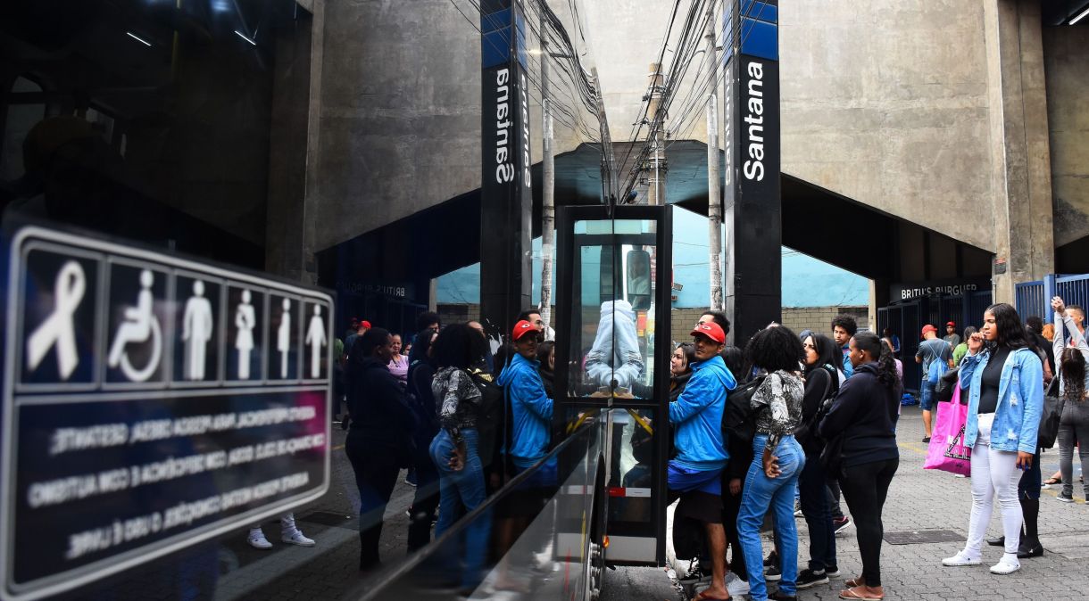 Movimentação de passageiros durante a greve no metrô de São Paulo