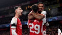 Arsenal goleia o Lens e vai às oitavas da Champions League