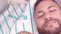 Vídeo: Neymar tranquiliza fãs após cirurgia: “Deu tudo certo”