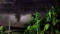 Vídeo mostra tornado que atingiu cidade no interior de Santa Catarina